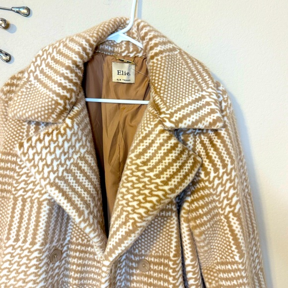 π₯SALE PRICEπ₯ Elie Tahari Faux Fur Double Breasted Coat Camel & White Large NWT - Picture 9 of 12